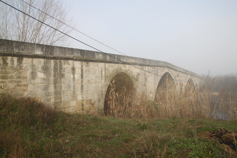 Pehlivanköy Akarca Köprüsü